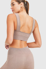 Load image into Gallery viewer, Essential Mineral-Washed Seamless Sports Bra (Mushroom)
